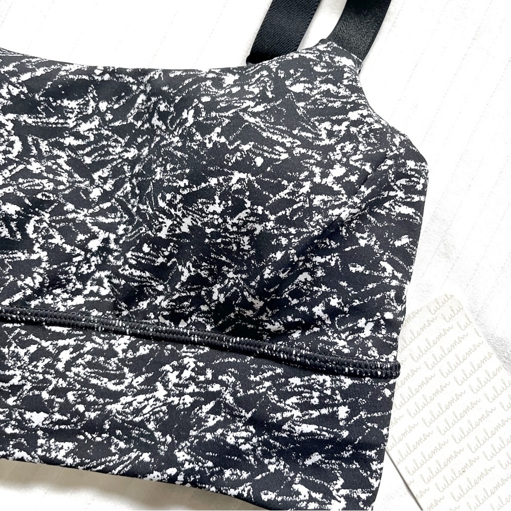 NWT Lululemon Both Ways Bra Iced Wave White Black size 4 - Picture 7 of 14